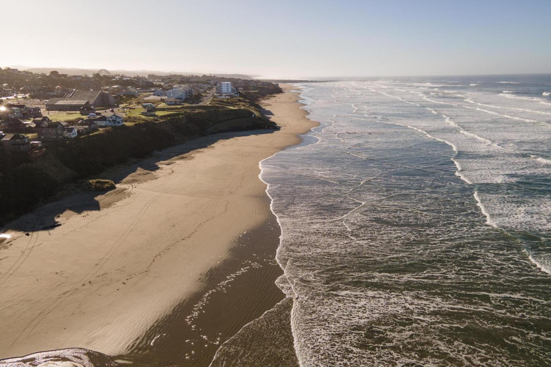 On The Beach Newport Exterior foto