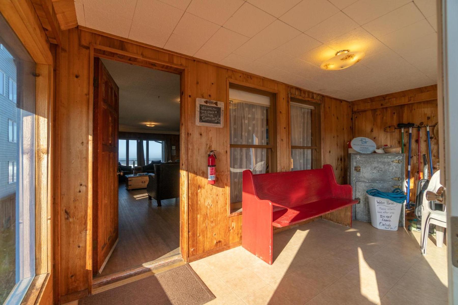 On The Beach Newport Exterior foto